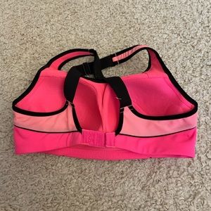 Victoria’s Secret VSX Hot Pink Sports Bra 34C